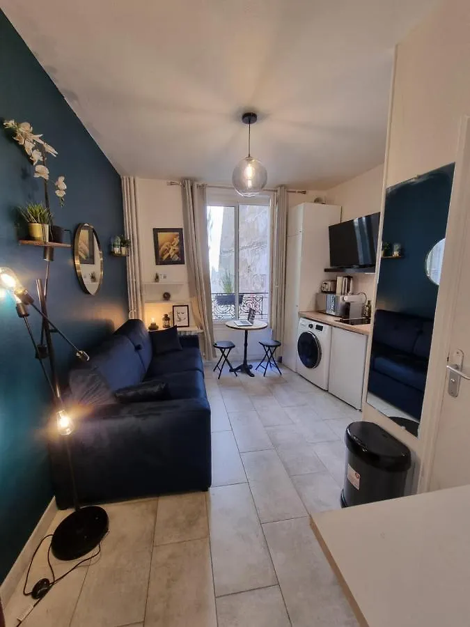 Cosy Studio In Heart Of Montmartre Paris France
