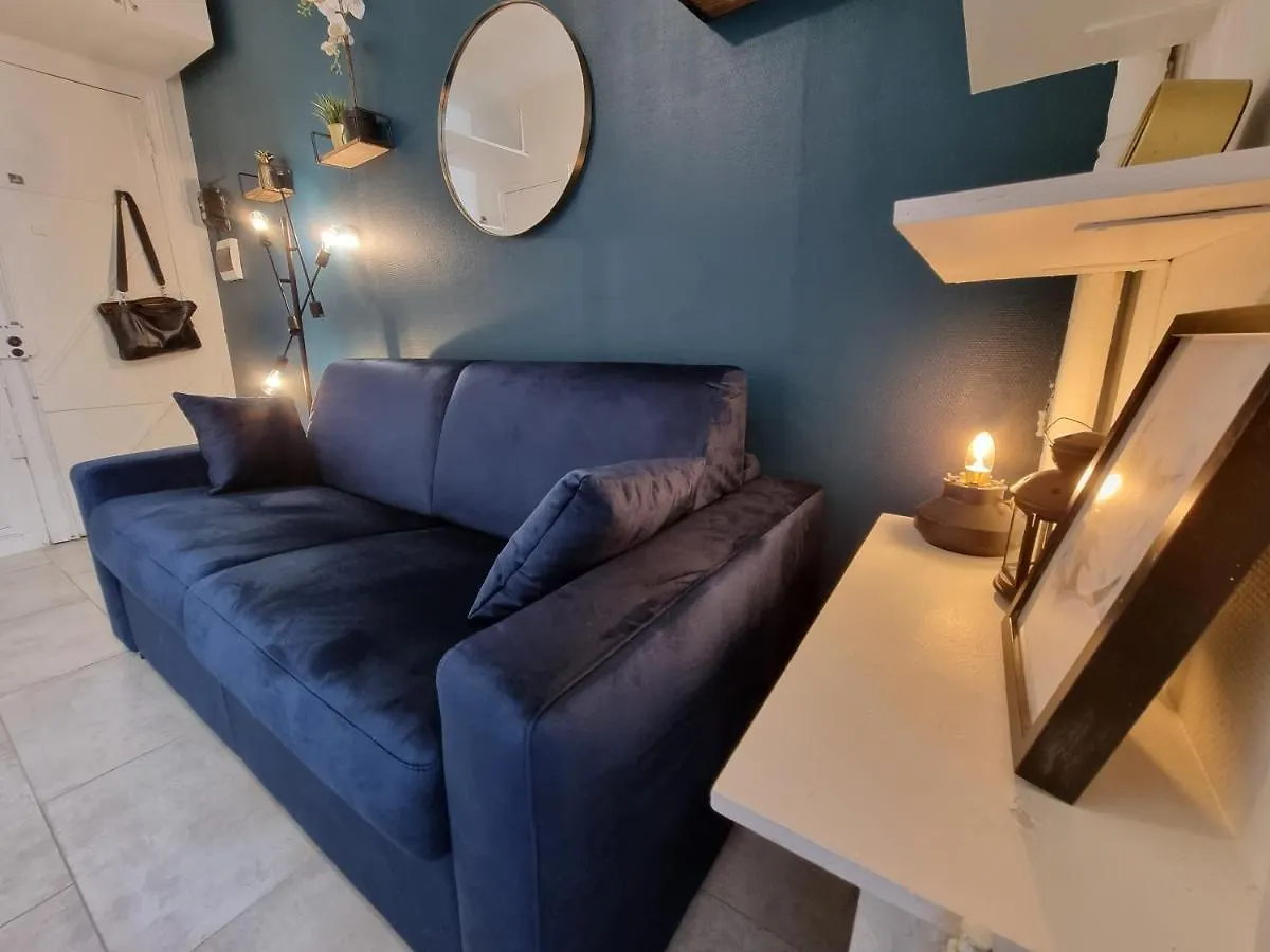 Cosy Studio In Heart Of Montmartre Paris France