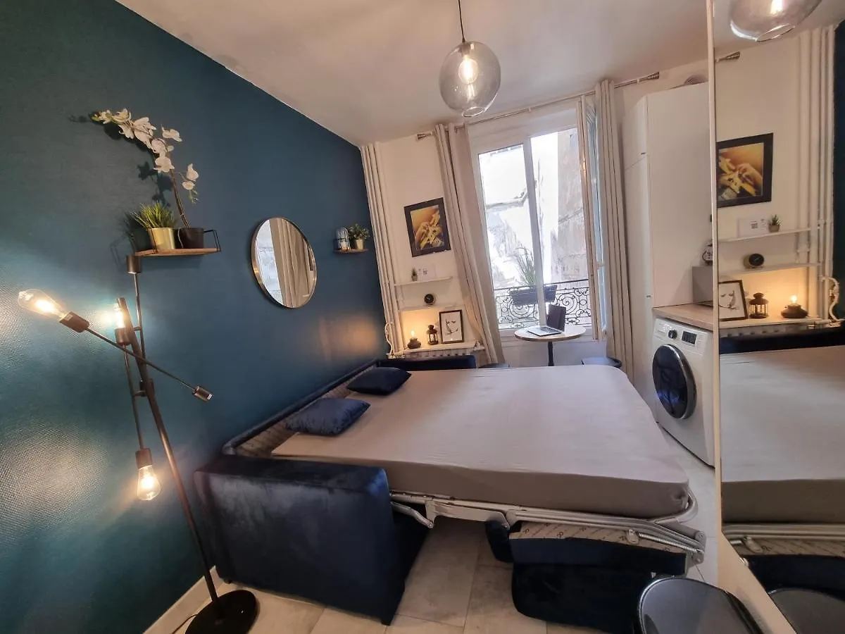 Apartment Cosy Studio In Heart Of Montmartre Paris
