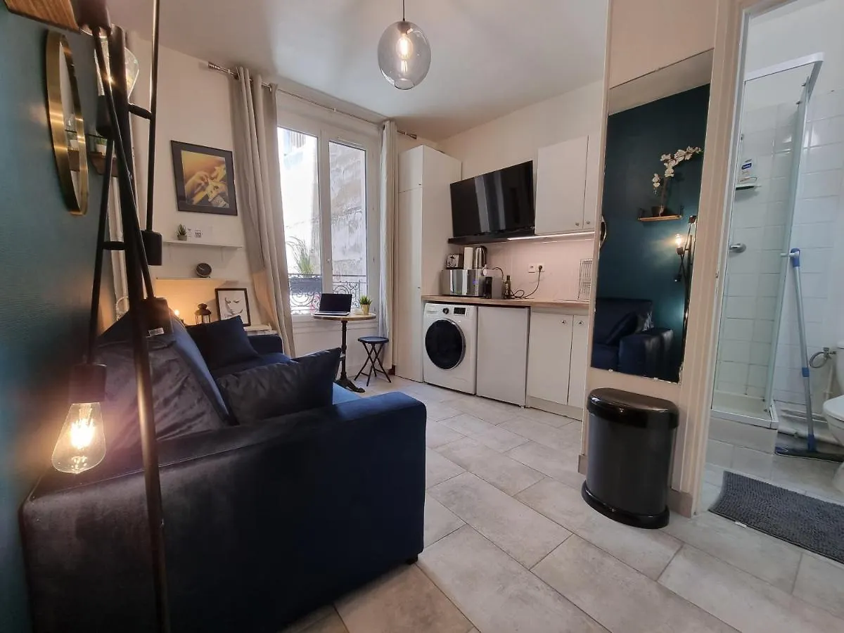 Apartment Cosy Studio In Heart Of Montmartre Paris France